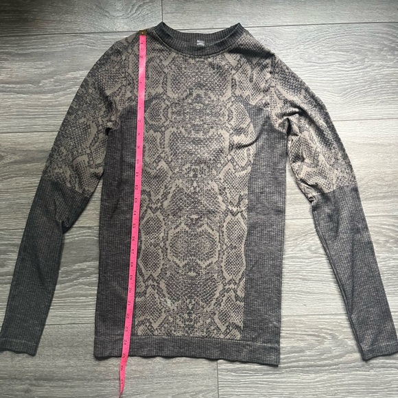 Varley Brown Bodycon Snakeskin Print Long Sleeve Active Yoga Run Top Size M - Picture 6 of 9